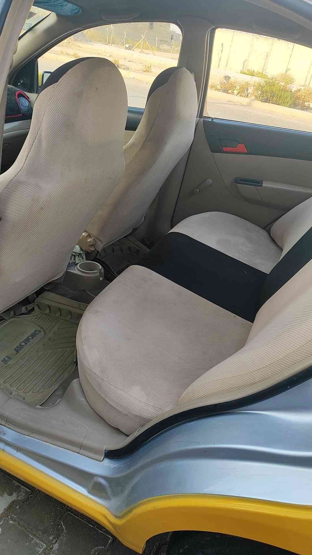 افيو 13 خليجي جاهزه من كلشي مكينه مسكر 1600شرط مالت كصه مامشتغله بالعراق قبل شهرين شديته 
 وكير وتبريد ثلج وكهربائيات وهزه جديده ومصفره من كلشي تحويل مباشر شرط والسعر 57 ورقه وشايف خير الي ياخذه وموجوده بالرميثه ***********
