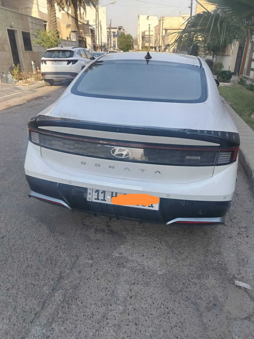 السلام عليكم

سوناتا ٢٠٢٥ حره رقم بغداد بسمي وارد كوري خط واحد غاز سياره جاهزه

مكينه كير حداديه تبريد كشنات جلد كله على وضع البلادي السياره

مثل ماموضح بصور ١٦٥وبيها مجال  واسط قضاء الحي
رقم ***********

نص مكتوب في الصور:
- WHAEI SHARH CENTRE
- اسم الزبون: سيد سموة
- نوع السيارة: سوناتا
- لوحة السيارة: ٤٠٠٠٤
- تاريخ الفحص: ٢٠٢٣/٠٤/٠٤
- الملاحظات:
- البادية: بارد وتخروش ورشعات
- الوسطى: بارد وتعميل وتخروش ورشح وتفريد وتعديل في العروض وكفير وتكسيره في الخاصي الأيمن
- الجانب الأيمن: صبغ بمعجون وبارد وتخروش ورشعات وتعميل ورشح جزء من الجاماغ الأمامي
- الخثارة: تخروش ورشعات
- الجانب الأيسر: صبغ بمعجون وبارد وتخروش ورشعات وتعميل وتفريد وتعديل في الفخذ الخلفي
- ملاحظة: دهني كامل سيء