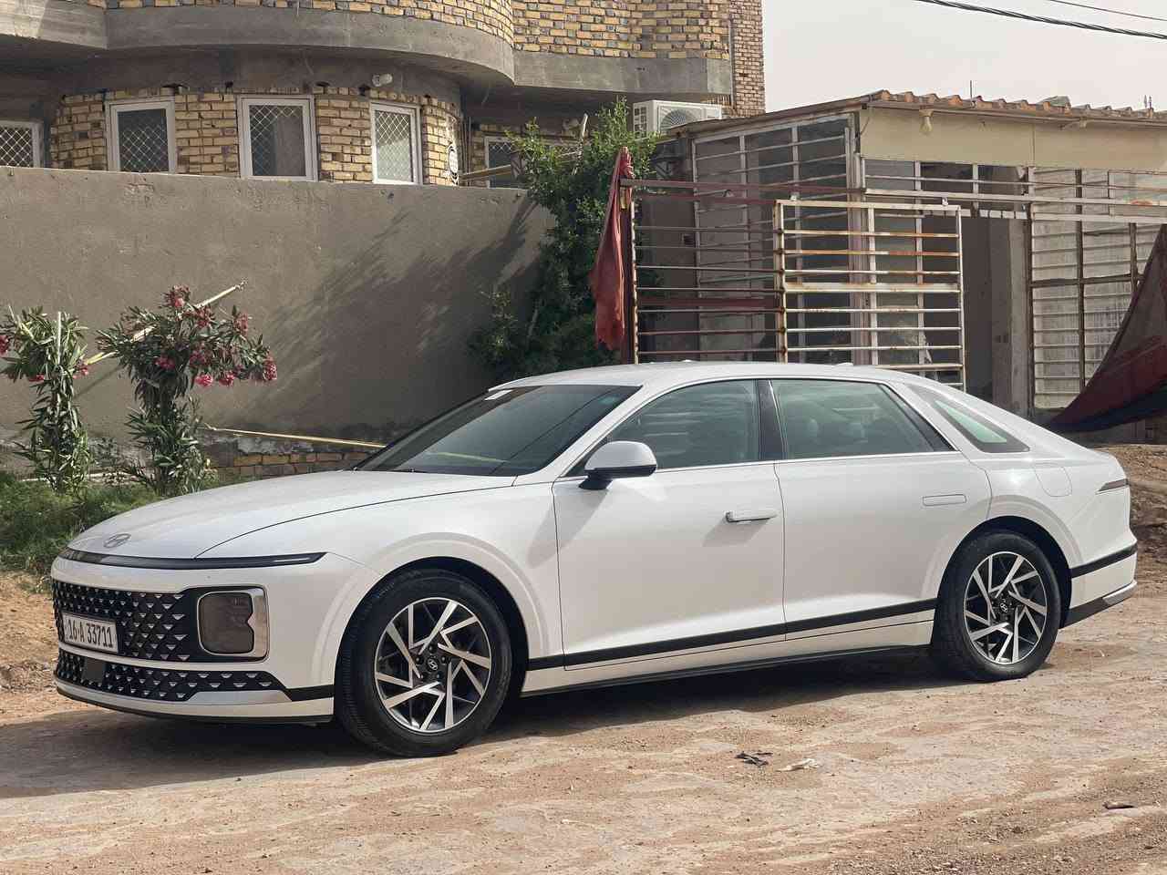 السلام عليكم ازيره ٢٠٢٣شكل ٢٤غاز كفاله عامه 
وارد كوري 
ماشيه ١٤٠الف
التفاصيل *********** 
السعر ٢٣٣
