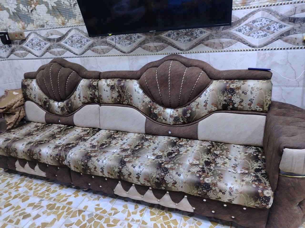 ديوان • ٧م • للبيع