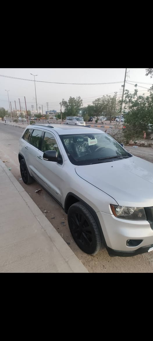 جيب اوفر لاند هيمي2011 كلين تايتل بلعراق بيه جاملغ الامامي وجاملغ خلفي نصه فقط صبغ سياره غي مامفتوح بيه بدون ايرباك بدون اي ضرر كلش جديده وجاهزه برغي نقص مابيه السعر 115
مكانه الديوانية الاستفسار الاتصال على الرقم 
                                ***********
