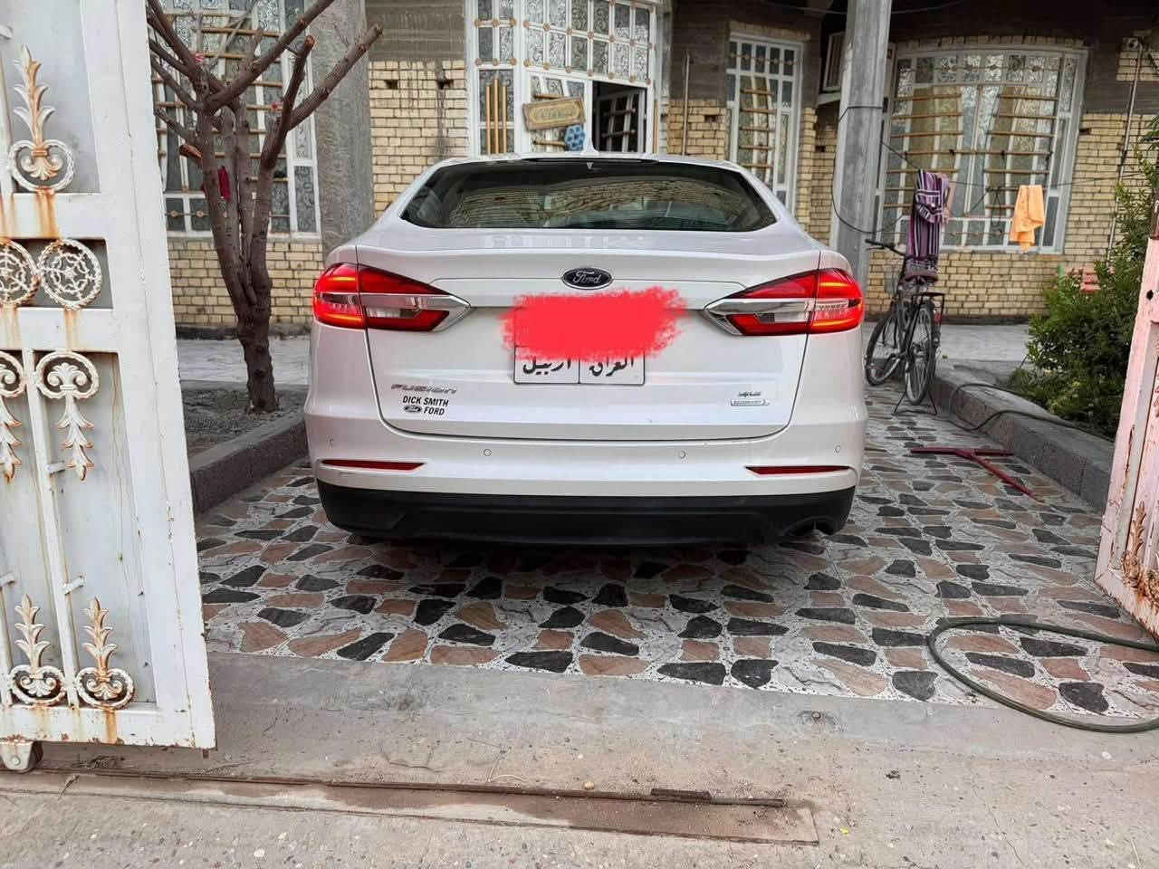 فيوجن se 2019
رقم اربيل الجديد
البصرة 
ضرر بنيد 
وچاملغ 
وباب السايق 
يعني بيها 3 قطع 
بدون إرباك 
سنويه لل 2030
السعر 110 وبيها مجال
البصره القرنه 
***********
