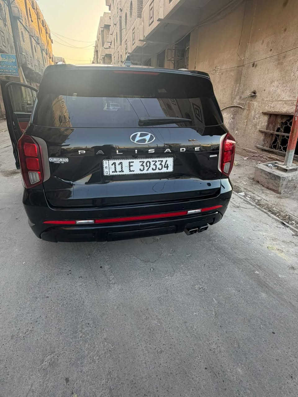 السلام عليكم...
بلاسايد موديل 2023 امريكي لون اسود  حادثها چاملغ وبنيد 
معدل مامبدل  رقم بغداد بسمي مكاتبه مروريه مواصفات كامله 
5 كامرات فتحه واحده السياره جاهزه من كلشي كير مكينه تايرات تبريد  الحمدلله ..
السعر 225 ورقه وبيه مجال 
العنوان حله حي الجمعيه خلف الجامعه الدينيه ..  
رقم الهاتف  ***********
