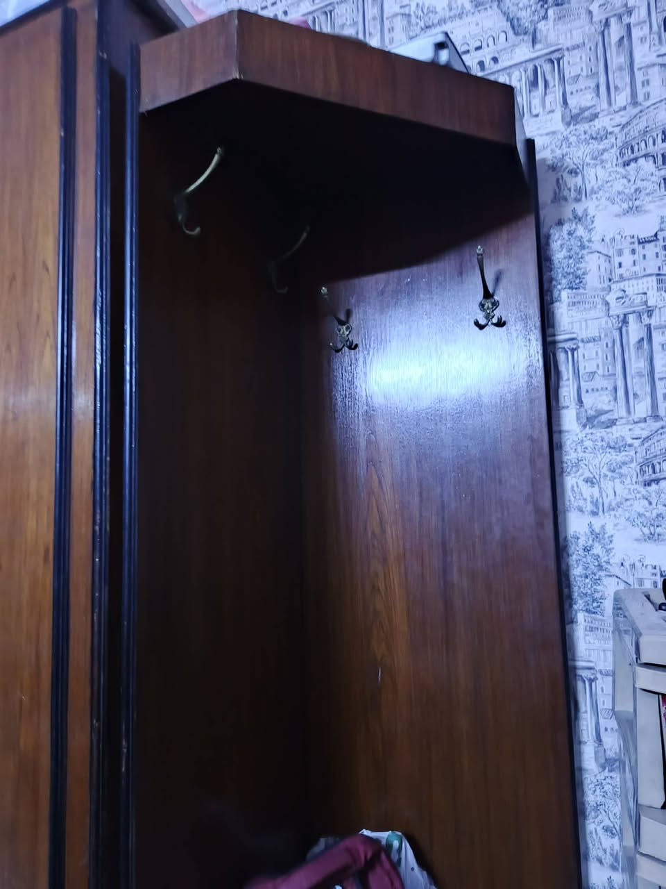 غرفه نظيفه • بابين • بغداد مول القاهره