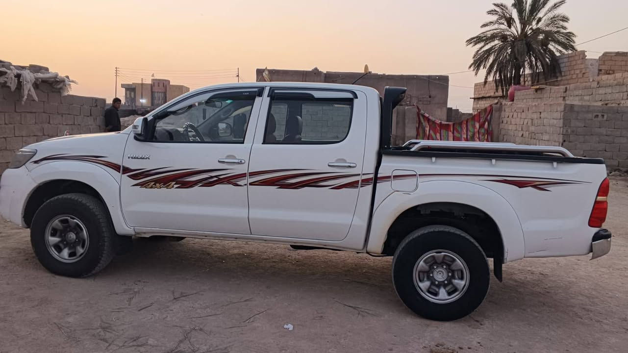 فلاونزه فور ويل كاز موديل 14 رقم اربيل جديد دولي سنويه لغايت 30 كفاله عامه من كلشي بيه بارد بلبنيد  محرك كفاله لاتنقيص ولاتبخير كير اكسن كفاله دوشمه عامه تبريد ثلج تخم تاير حداديه جديد مراوس بفلاونزه ناصي من موديل 6 الى 12 *********** بصره ناحيه الدير
