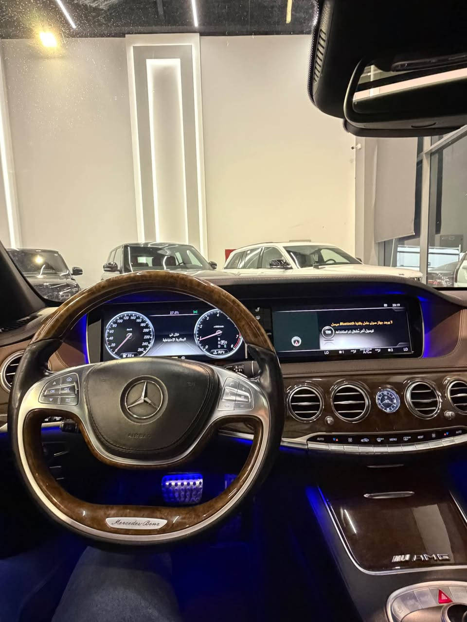 السلام عليكم
للبيع Mercedes S500 2014 وارد الماني كلين تايتل
سعر/ 380$ ورقه بيها مجال لطيبين 
مكينه 8 سلندر (4فصوص) 
بانوراما ٥ بردات ٤ كامرات حساسات 360 اوتو بارك رادار امامي رادار خلفي نقطه عمياء كشن تدفئه و تبريد كشن يفتر ويه لستيرن قياده اليه ثلاجة خلفيه عطر بجكمجة شاشات خلفيه بصمه ابواب بصمه تشغيل جكات تنزل وتصعد كشن خلفي مفصول vipداخل لدات ٧ الوان جنطه كهرباءكشنات خلفيه كهرباءداخل جلد ابيض (اصل)ماشيه 123  الف کیلومتر
للاستفسار: *********** whats app أربيل, العراق
