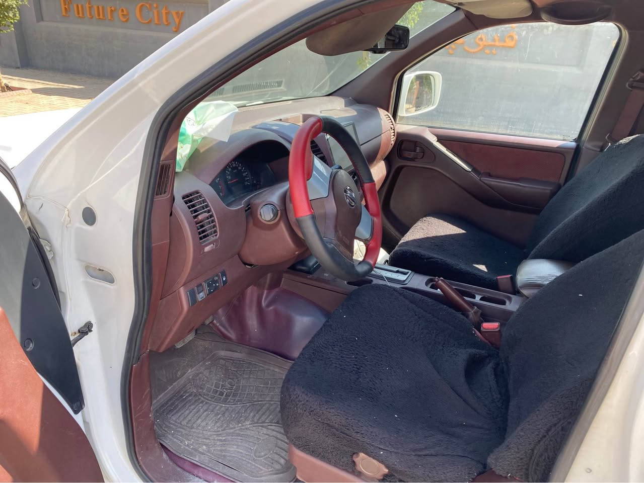 نیسان ناڤارە ٢٠٠٩ گیر تۆماتیک زۆر خاوینە گیرو مەکینە اکسل بەشەرت ٣ پارچەی  بس بەخە بێ ژورێ  هەموو شتی بە شەرتە  هیچ مەسرەفی تیدانیە  *********** أربيل, العراق
