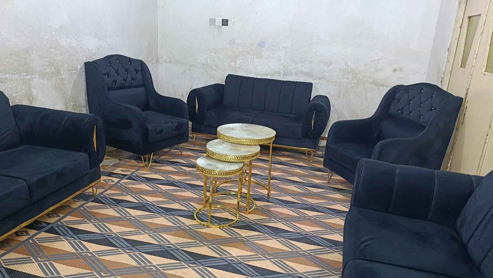 تخم 10 مقاعد نضيف جدن اي ضرر مابي اسعر  250 لعنوان كربلاء بدايت امن اداخلي يوجد توصيل ***********
