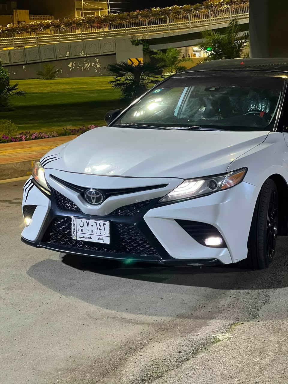 سلام عليكم. 
كامري 2020  للبيع 
السعر 185
السياره فول موصفات xse  
مكان السياره رمادي حصيبه الشرقيه 
رقم بغداد بسمي  الشراي يتصل. ما متواجد على فيس. 
رقم ***********  حادثه مال امريكا  بدون دواخل
