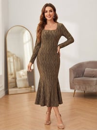 فستان مناسبات  قياس فري سايز  سعره 14 الف للحجز 07772182504 او مراسله ...
