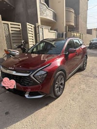 كيا سبورتج للبيع او المراوس موديل ٢٠٢٣وارد امريكي حادث جامرلغ خلفي فقط...