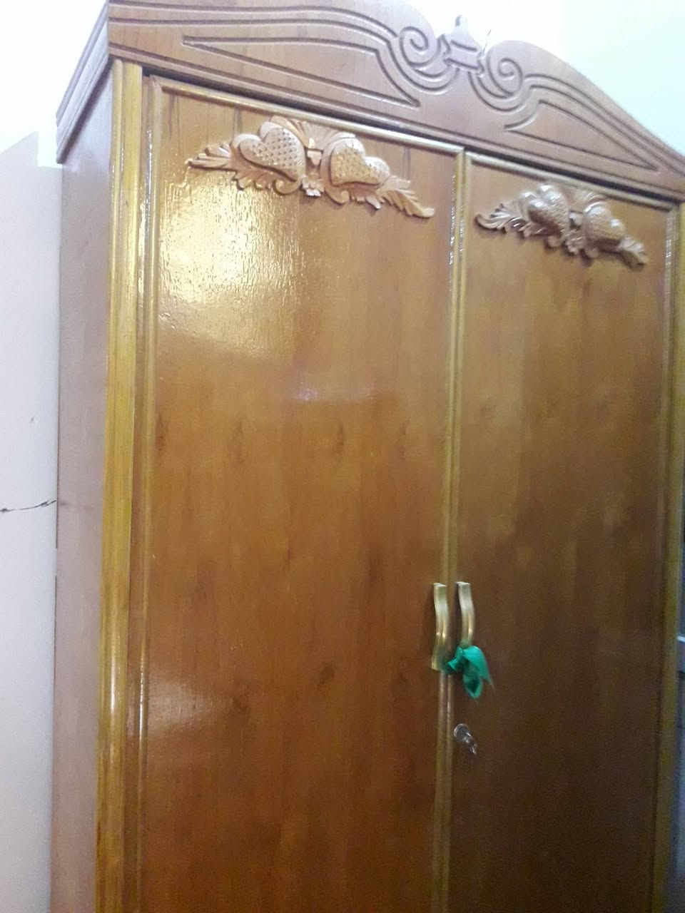 غرفة اخشاب للبيع سعر ٧٠٠ كربلاء سيطرة الابراهيميه الجديه شارع الاساله الاتصال ***********
