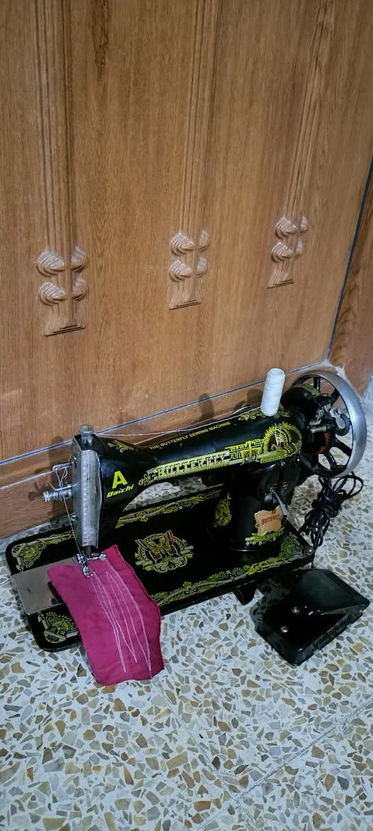 فراشه هندي نضيفه حيل شغاله بدون؟ ميز ؟ سعرها مع توصيل 55 ؟
***********)
***********
