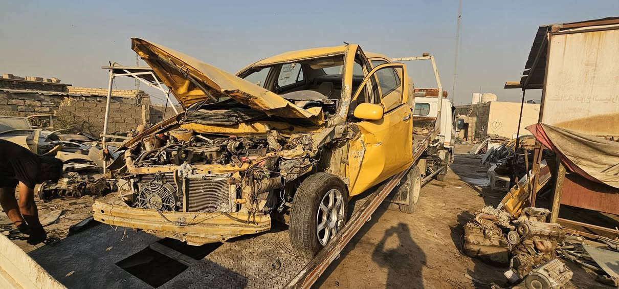 يالله 
بي واي دي F3 تفصيخ 
كير ومحرك شرط جدد فوول 
لكشر  كلش نضيف مثل ماموضح بلصور كدامك 
مكاني بغداد جسر ديالئ الجديد 
هاتف :***********
توصيل ماكو . واتساب ماكو . فقط اتصال
