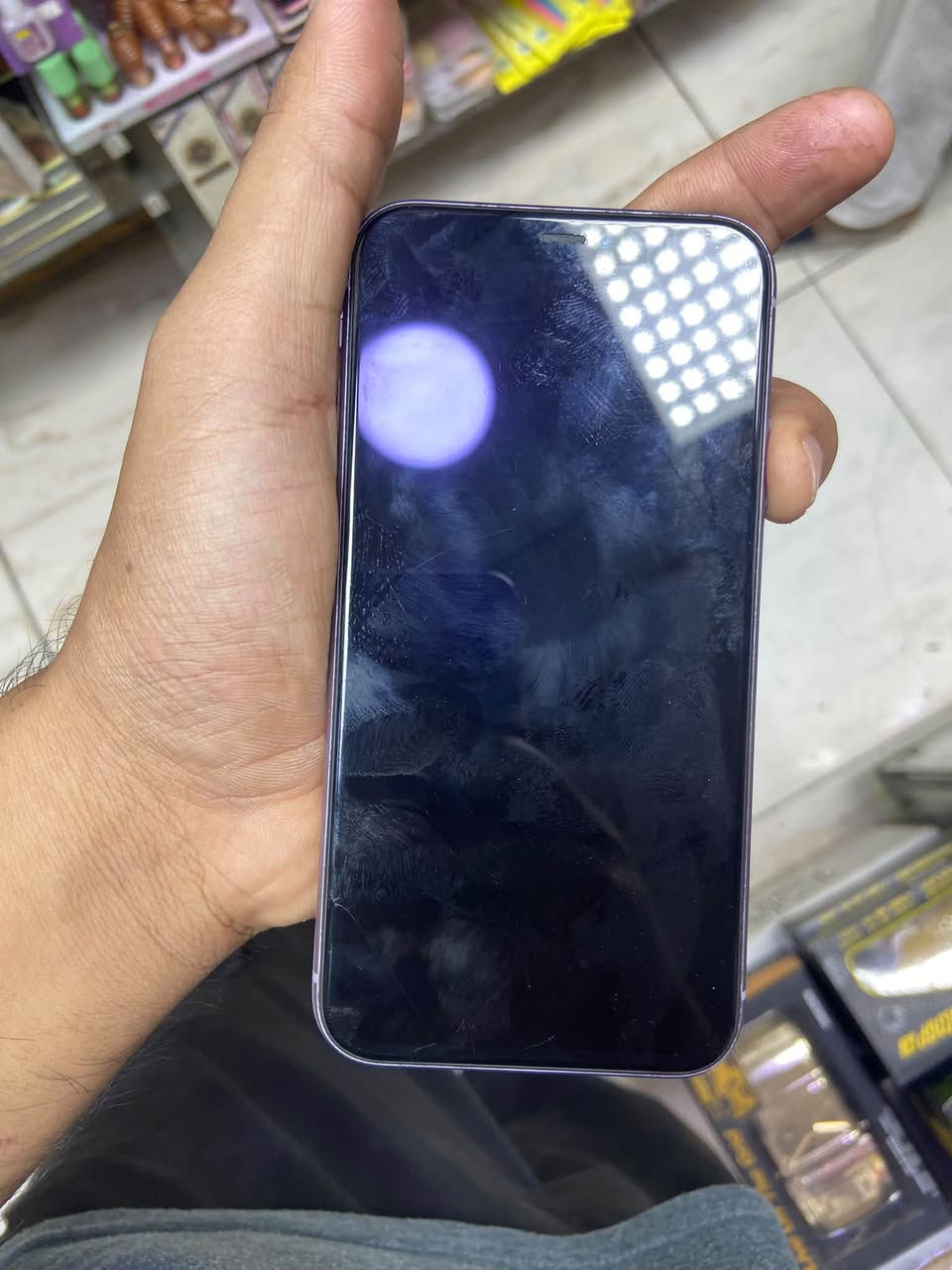 آيفون ١١ ١٢٨ • بطارية ٨٢ • بلديات شراي