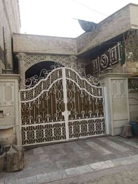موقع تجاري • ٣٩٠م • كراج كبير