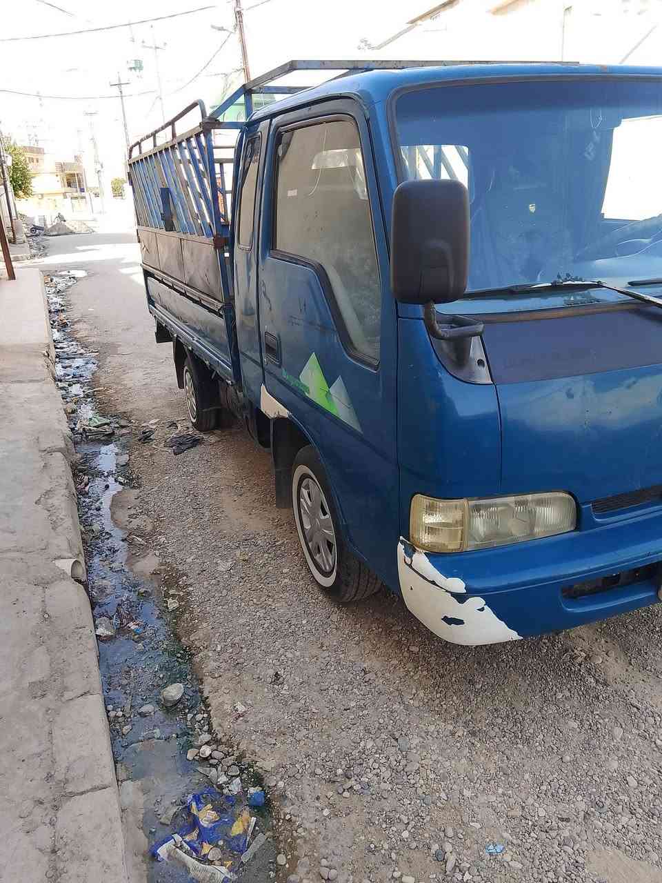 سلام عليكم للبيع كيا فنتيره موديل 2000 رقم نينوى الماني سنويه لل 28 بدون ضرر ولا صبغ شرط تبريد كامل بس نقص غاز تدفيه كهربايات كلو شقال طخم تايات جديد  محرك وكير شرط شاصي شرط سياره جاهزه ونضيفه السعر (63) /*********** /***********
