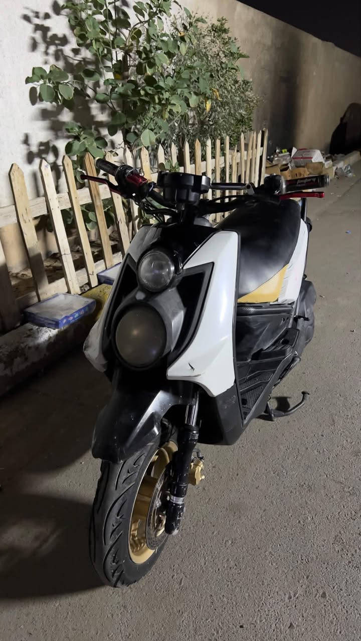 سلام عليكم سكنس جبلي مديل 14دراجه مكفول مكينه دراجه مزوده خارجي لون أبيض سعر خاص ***********عنواني بغداد الحسينية سعر خاص
