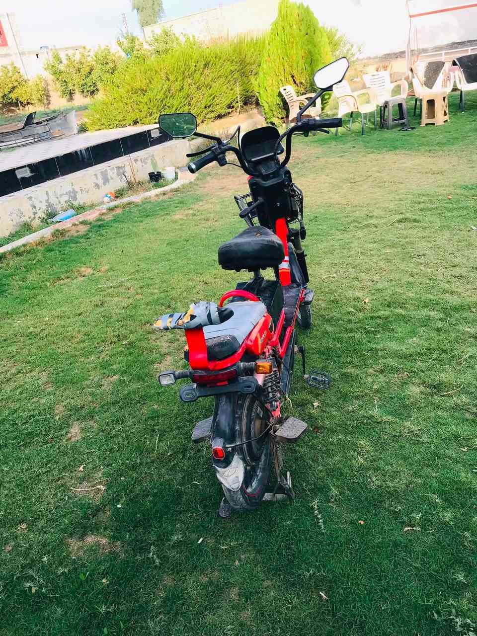 كشر • بدون بطاريات • ياخذ ٦ بطاريات