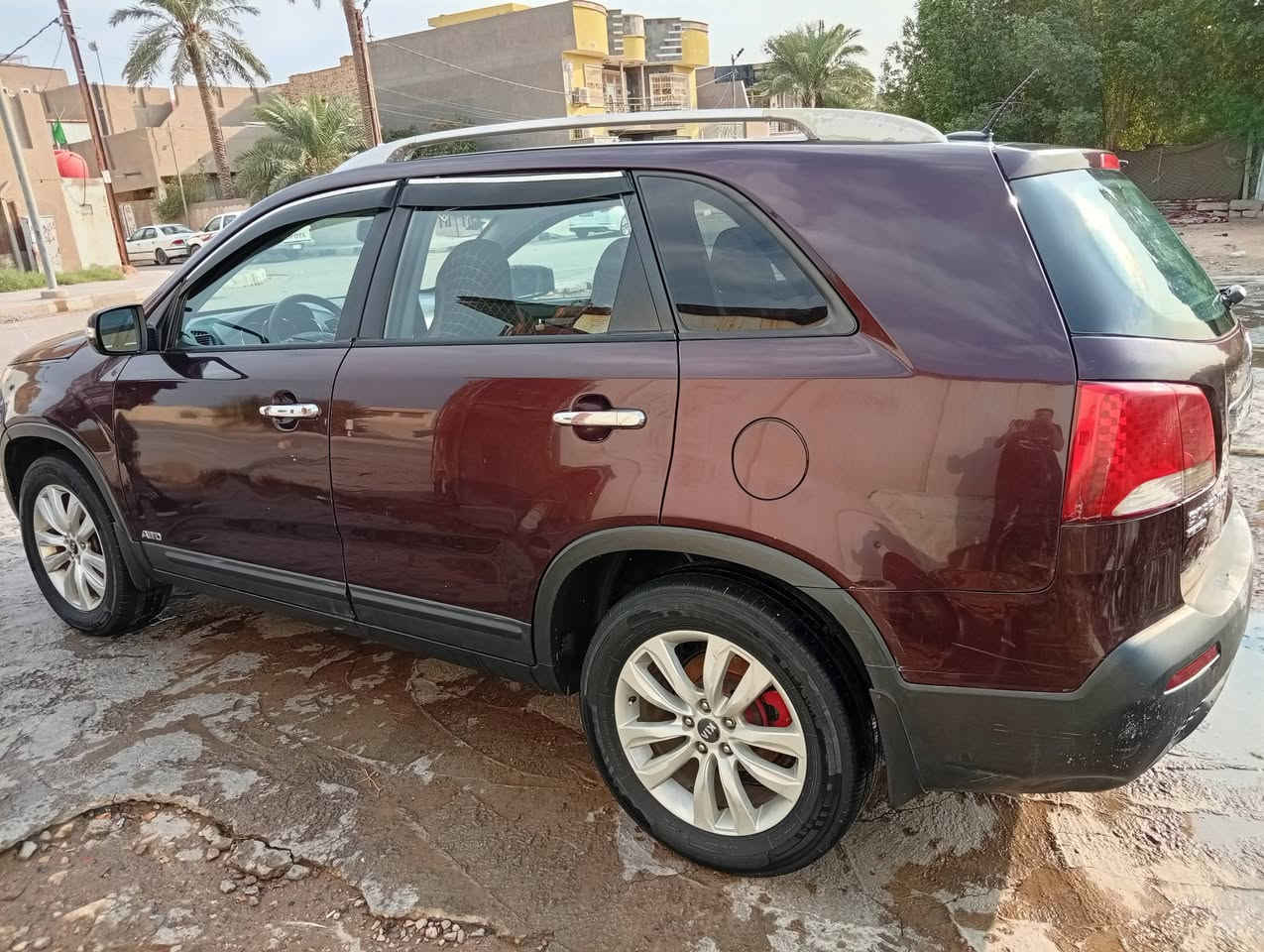 سلام عليكم سورنتو 2011 رقم بغداد بأسمي سنوية جديده سياره فول واحد على واحد بصمه باب بصمه تشغيل بانورما سته سلندر اشاير بلمري تحكم ستيرن تبريد قطعتين السياره وارد امريكي ضربه جاملغ الامامي ومصلح نفسه وبيها قطع صبغ ليبل واحد السياره كلها مبيها تبديل جاهزه ماعده التبريد عوزه غاز مكاني الديوانية مركز *********** سعر 115 وبيها مجال بسيط

