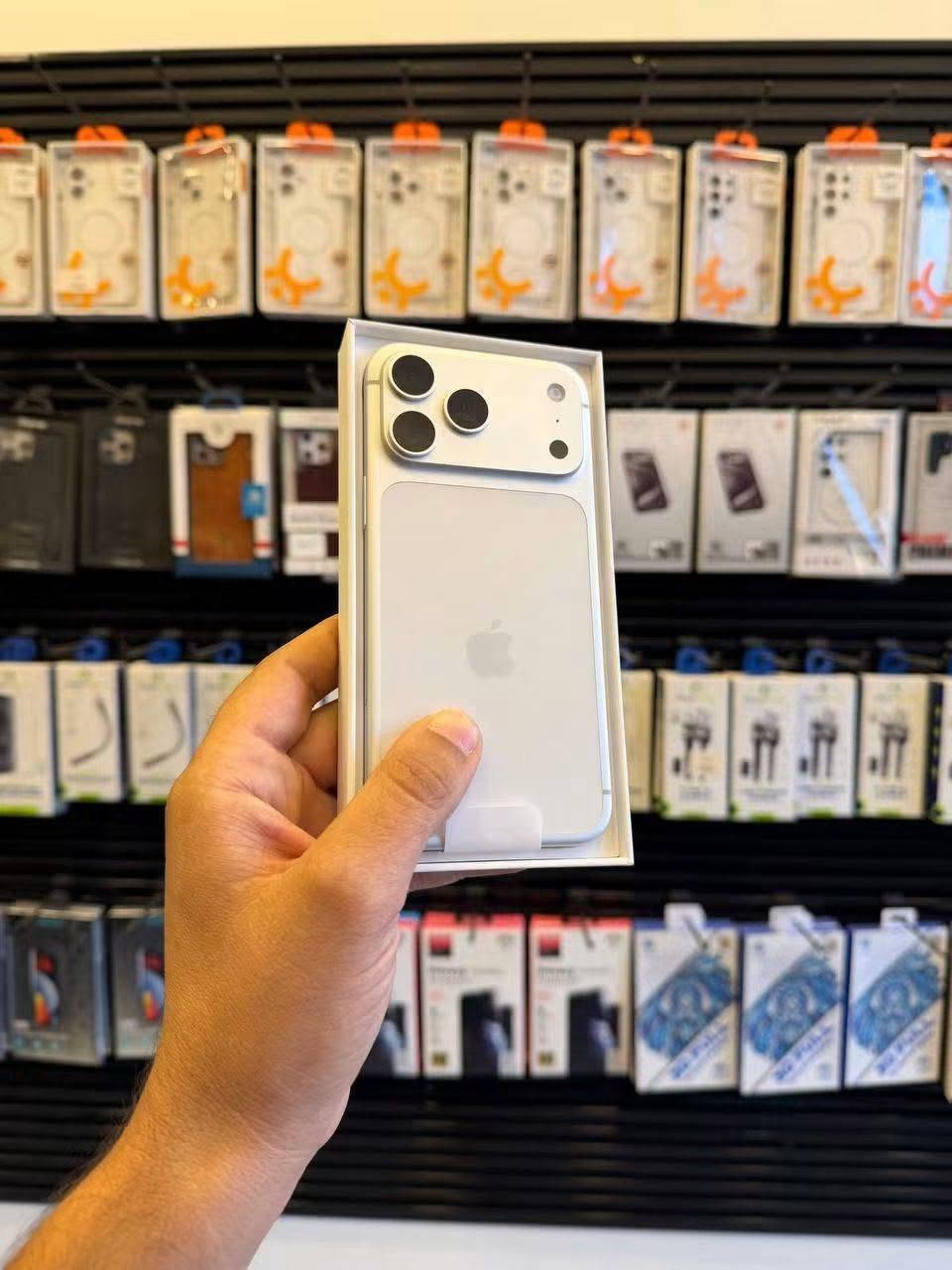 مستخدم 🔥
IPhone 17 pro max 256GB 🤍
سيم كارت واحد ZA
بسعر مليون و 800 الف 💸
بطارية 100%

العنوان الزبيدية شارع الأطباء مجاور صيدليه العلمية للاستفسار ☎️ 
***********
***********
