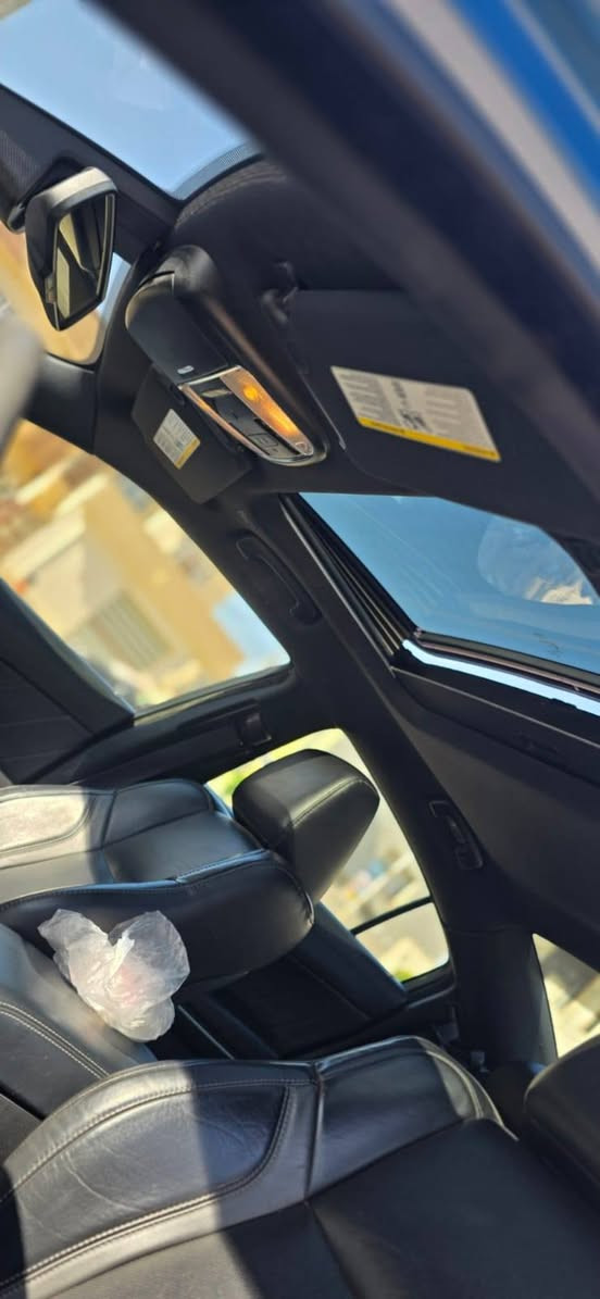 ﷽

جارجر امريكي sxt بلاص
موديل 2023
فورويل  4×4 
سعرر 210$  ورقة ومجال 
ضررها ( جاملغ  صبغ)
بدون دواخل
ايرباك سستم شركة 
ماشية  54 الف m
موصفاته👇
سلايت ( فتحة )
بصمه
ابواب بصمه
تشغيل عن بعد
كشن جلد
كشنات هيتر امامي خلفي  حار بارد
كشن خزن
ويل كروم 
شاشة 
كاميرا
العنوان موصل مدينه المعارض
***********
***********
