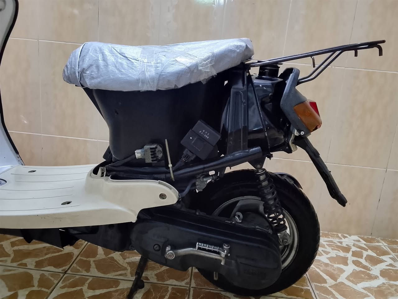 سلام علیکم  یاماها عبدالحلیم سوبر  فحل للبیع محرك مامفتوح شرط فحص كابریتر بلادي فیتبمب بلادي شوتە بلادي سلف بلادي كهربائيات كلهە شغالە تایرات امامي وخلفي جديد ماطور نشط و نكرە سلف یشتغل کفرات امامي مظبوط و مابیها فطر كفرات خلفي موجود یحتاج تصلیح    
عنوان كركوك     ***********     سعر 275 قفل
