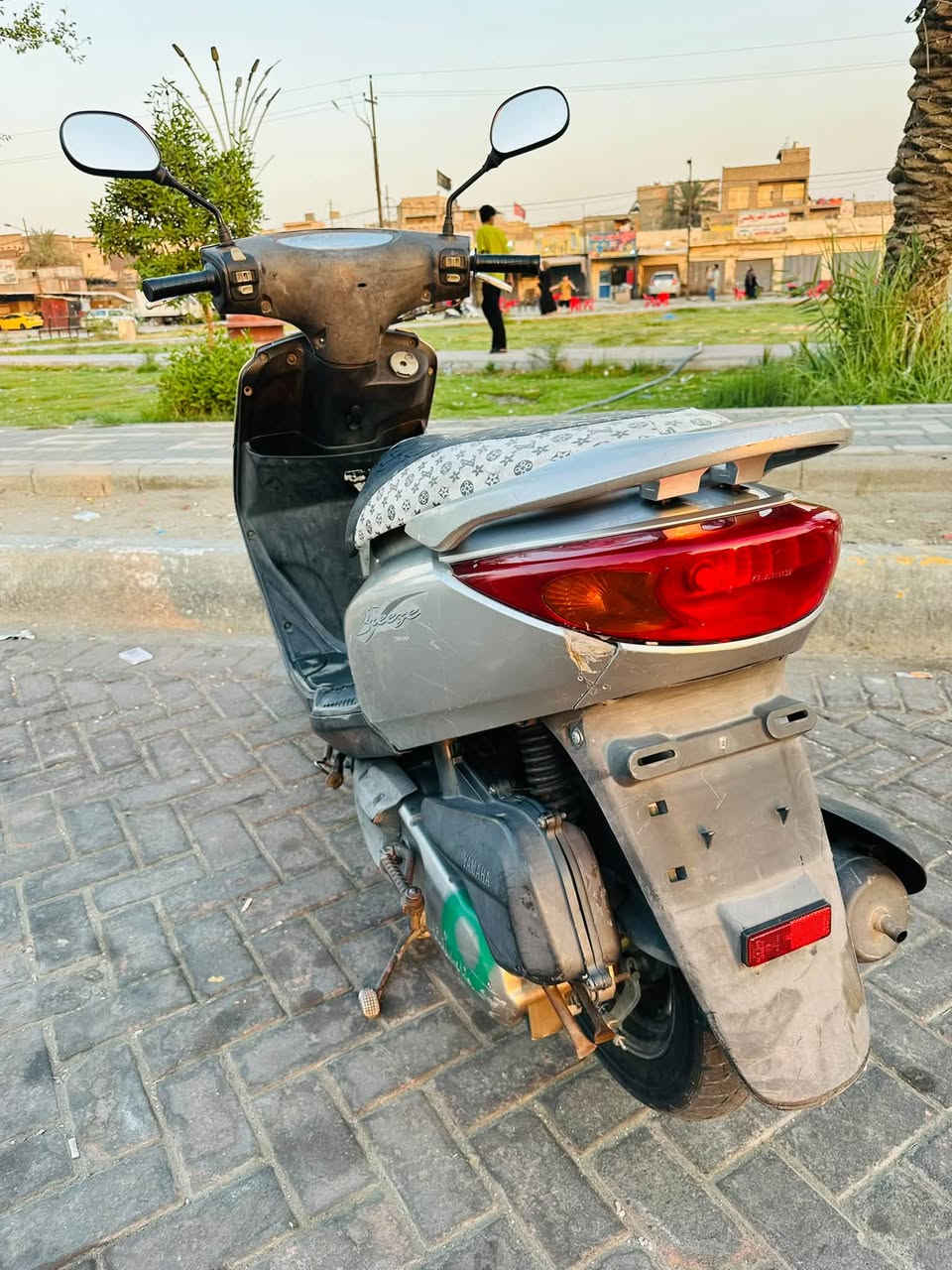 سلام عليكم بريز نازلة رمبة صارلها 7 اشهر كفالة عامة مكينة برغي ما مفتوح بيها كفرات ختم واحد كله شغال كهربائيات اشاير لايت عالي ناصي سلف وهندر دبلات كله على البلادي وعلى الملاح تعال وافحص مكاني بغداد وهذا رقمي *********** السعر 900 وبيها مجال بسيط ان شاء الله
