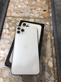 آيفون ١١ برو ماكس • ٢٥٦ • بطارية ١٠٠