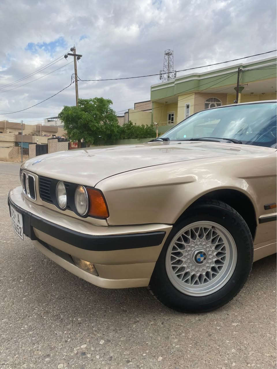 بي ام للبيع موديل 1992 اصل 525 🚘🚘

 سيارة نظيفه كلش مال جناي ومابي دينار مصروف 

 كلشي بشرط وعليه اطارات جديد نوعيه شبح ✅✅

رقم شمالي سليمانيه سنويه جديد ورقم جديد ✅✅

سعر 73 وبي مجال ✅✅

مكان السياره كركوك ✅✅

التعامل عل خاص او اتصال على رقم *********** كركوك, العراق
