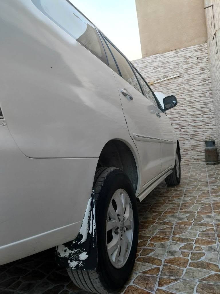 سلام عليكم انوفا للبيع موديل 2009 اصل ابيض ضربته مثل ما موضح بل صوره والباقي كفاله  تبريد ثلج ترايك وين ما يعجبك مكاني دوانيه قضاء الشنافيه سعره 125 او قابل للتفاوض *********** المناذرة, النجف
