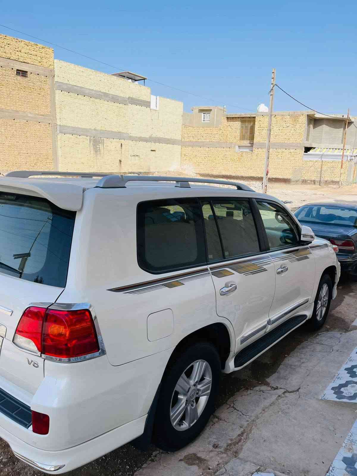 لاندكروز • ٢٠١٤ • ١٠٨الف