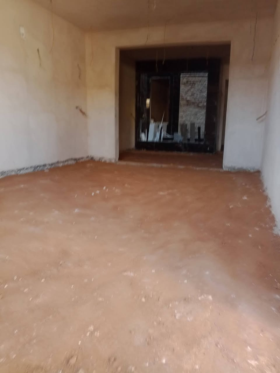 سلام عليكم كادر عمال تصعيد مواد تنظيف البيوت قلع الارضيه صبه+حفر+تدخيل السبيس+موجود بي واتساب ***********
