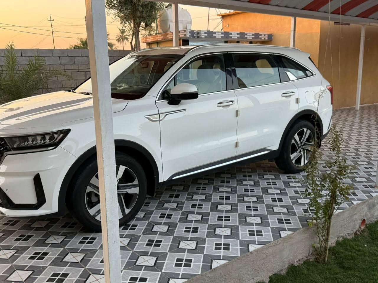 السلام عليكم ورحمة الله وبركاته
🚘 للبيع سورينتو موديل ٢٠٢١

🔹 ٦ سلندر
🔹 رقم أربيل دولي
🔹 هزّة جديدة، جاهزة من كل النواحي
🔹 كفالة عامة
🔹 التحويل ثاني يوم
🔹 المواصفات فول عدا البانوراما

المواصفات:
▫️ تحكم ستيرن مع شفتات ستيرن
▫️ ٣ قطع تبريد
▫️ تشغيل عن بُعد
▫️ دخول ذكي
▫️ جنطة كهرباء
▫️ كير ماوس
▫️ جديدة بوضع الشركة

السعر المطلوب ٢٥٨ وبيها مجال 
للتواصل ***********
