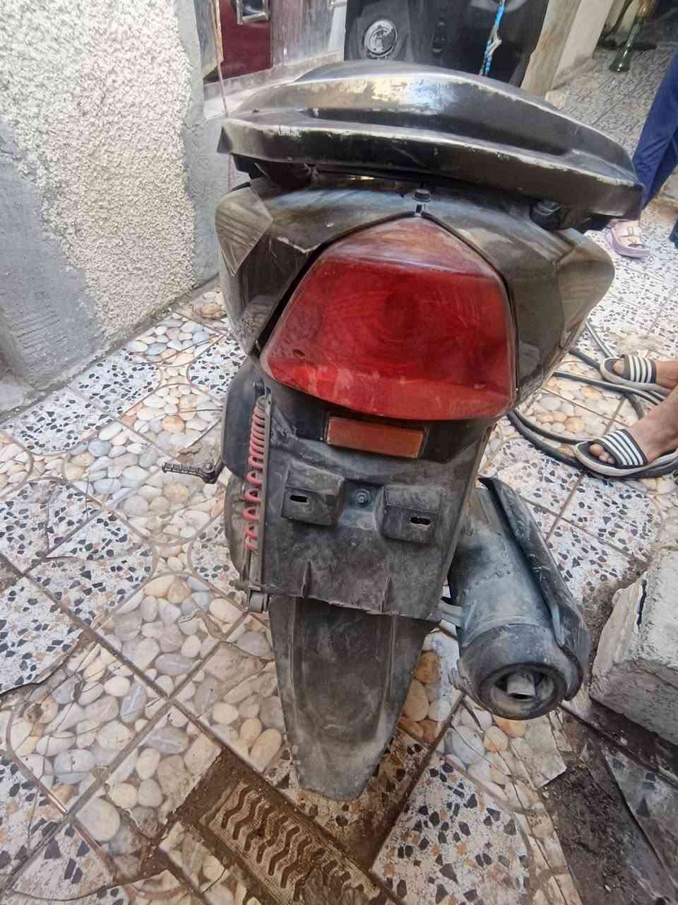 سلام عليكم دراجه ثعلب كفاله عامه نكره الدراجه فقط نقص راجز سلف شغاله هندر كلشي شغال نضافتها 75/100 دراجه خير من الله سعر 350 وبي مجال للطيبين مكاني غزاليه مقابيل مركز الغزاليه رقمي+964 776 834 1547
