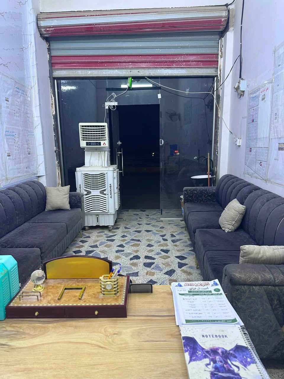 بيت 200 متر طابق واحد حي النداء منطقه 56 قريب شارع المجمعات صب كونكريت سعره 150 معه المجال اي استفسار اتصل ***********
