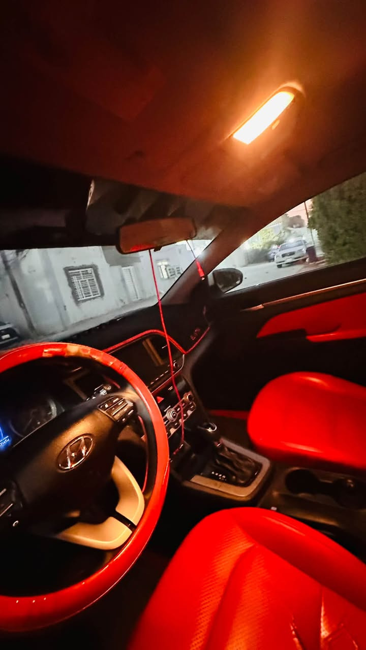 النترا موديل 2020 امريكي محرك 2000 دوش مواصفات كير AT 6نمر تحكمات رادارات توقف ذاتي تبريد 8 سرعات كشنات جلد شاشة كبيرة 
السيارة تحتوي على منظومة غاز مع كارت ضمان
السيارة جاهزة من كلشي 
بيها 5 قطع بدون دواخل موجودة صور الحادث 
السعر 118 وبيها مجال 
مكاني النجف 
***********

نص مكتوب في الصور:
- the.hm95
- PLCauction
- PLC auction