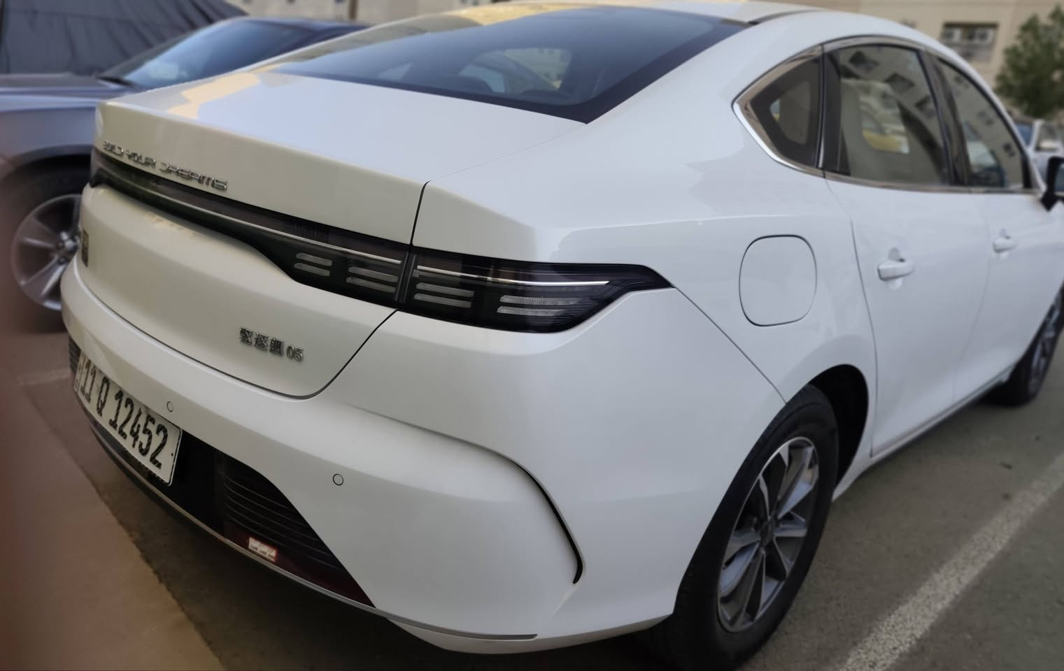 السلام عليكم
BYD2025
دستروير للبيع ماشيه 19 الف الكلي بانزين وكهرباء مكفولة من الحادث والصبغ والبارد السعر 19و700 
مكاني مدينة بسماية 
***********
