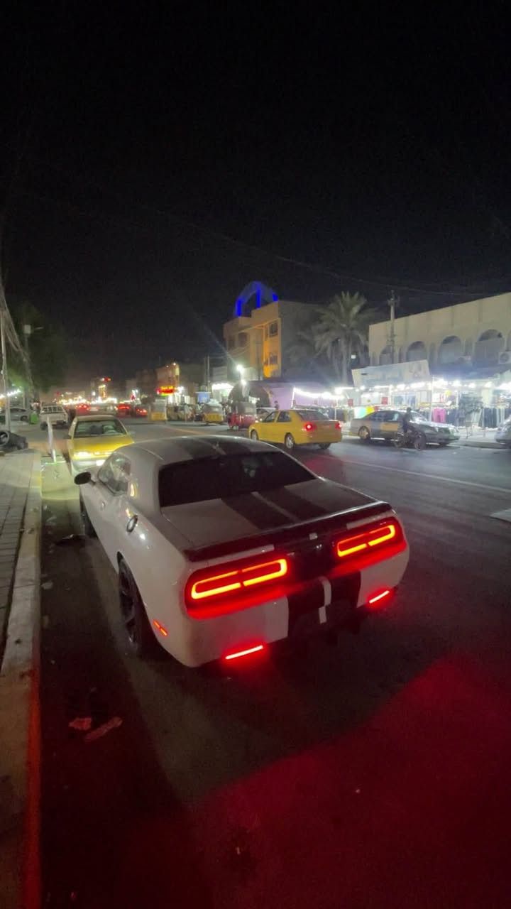 سلام عليكم 
چالنجر موديل 2020 
مكينة 5700 معدله شيكر 
ماشيه 81 الف ميل وقابل للزياده 
رقم بغداد مميز بأسمي تحويل ثاني يوم 
مواصفات سوبر تراك باك 
شاشه جبيره كاربلي 
شوته موبار 
جهاز لهب 
شاشه عربي واعدادات عربي 
برمجة قويه ببكورن ونار 
وبقية المواصفات المعروفه بالچالنجر 
حادثهة جاملغ وبنيد بامريكا البنيد مبدل اصلي ومصبوغ والجاملغ مبدل ومصبوغ  وبالعراق جاملغ خلفي  اليمين
بيهة تصليح بالشاصي سحب وتصليح حار بالبليته مال اللغد مو اللغد نفسه 
مكينه مبدل بيهة بطل مال موديل 23 
مكاني بغداد الكرخ او كربلاء سيف سعد 
سعرهة 172 مجال بسيط جداً حگ الجيه 
***********
