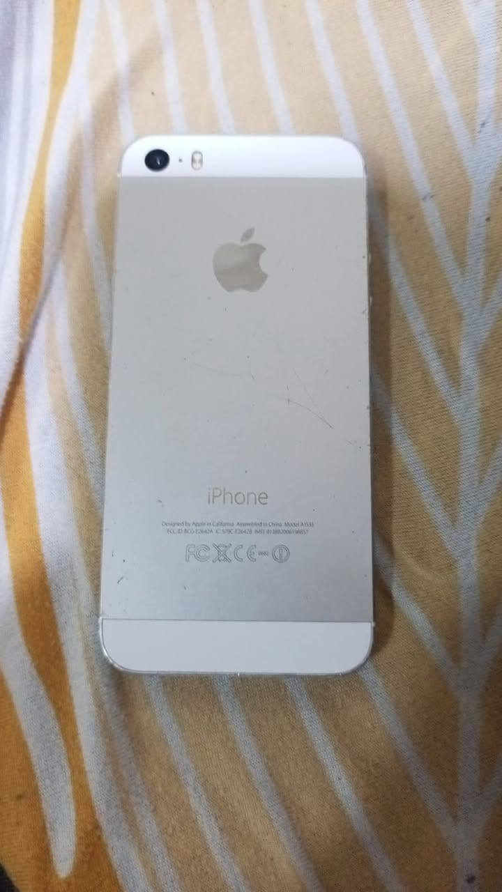 السلام عليكم ايفون 5s جهاز نضيف بس الضهر ماله شوي بي زلوغ السعر 40 وبيه مجال العنوان بصره مقابيل الصناعيه حمدان للتواصل ***********
