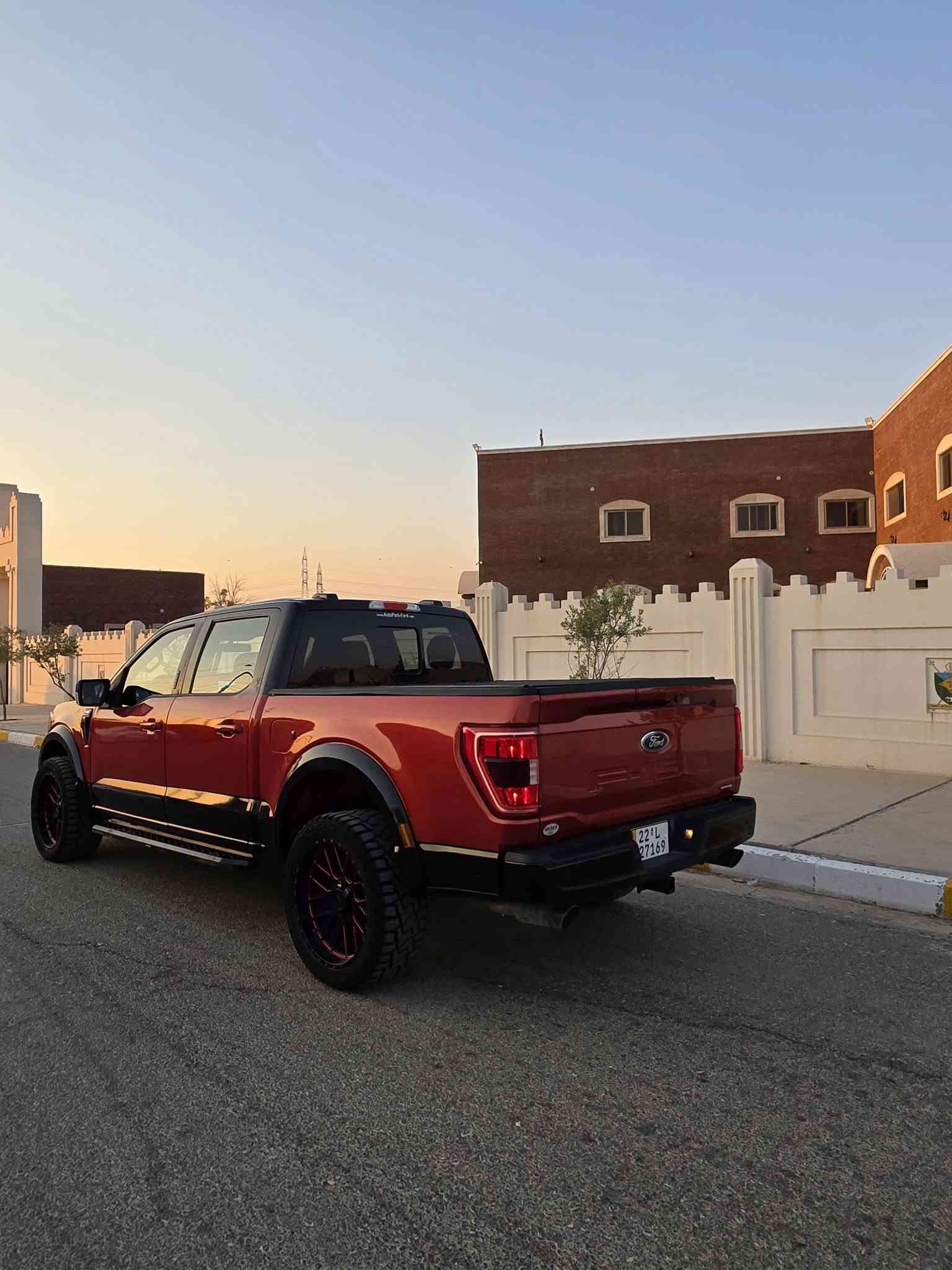 #f150للبيع
2023 XLT (fx4)
V6 2.7 turbo

السعر: 260$$$

ماشيه: 9000 mi
دبل أكسل(4x4)
قفل اكسل
6 سلندر
بانوراما
تشغيل عن بعد
كشنات امامي تدفئة 
بصمة
رادر امامي جانبي خلفي
لايتات امامية ليد ٤ عدسات
كشنات امامي تحكم كهرباء
هندبريك بصمة
سلم خلفي
تبريد قطعتين
كير طرح
كير ١٠ نمر
شاشة جبيرة
كاميرا خلفية
حساسات خلفي
اشاير بل مري
مرايات هيتر
جامة خلفية كهربائية
دواسات ستوب & بانزين كهرباء

باب طويل بدي قصير (المرغوب)

كير و محرك و أكسل حدادية كلة بشرط

  صبغ عام ارباك بردة طاك بجم كبس

   شاصي دواخل كلها بشرط

مكان سيارة أربيل
للاستفسار: ***********
فقط بيع بدون مراوس
