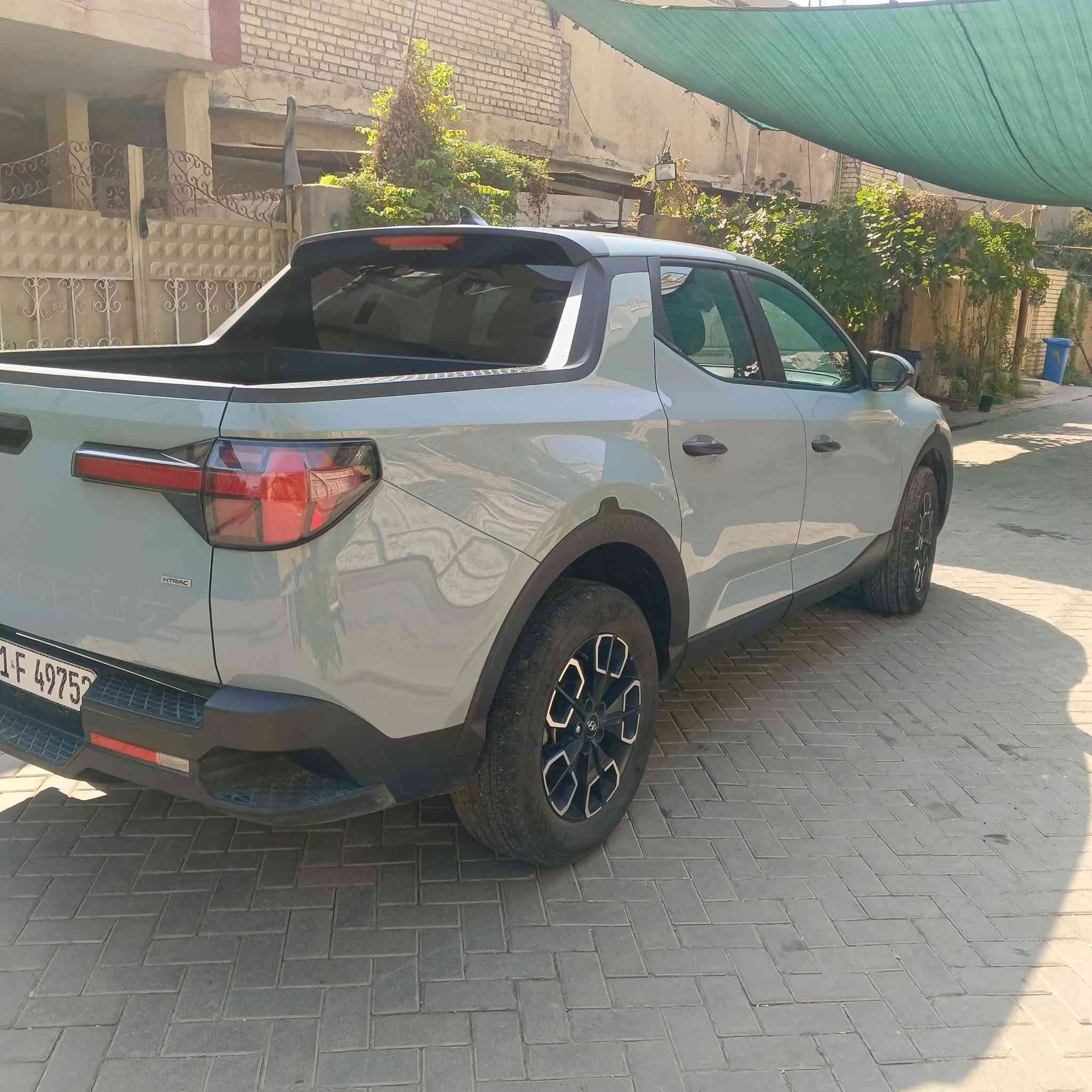 سانت كروز 24 رقم بغداد  مراوس سورنتو 20 وارد امريكي نظيف ونتفق على فرق السعر***********
