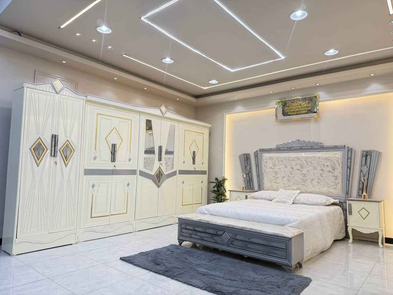أهلاً وسهلاً بكم
متوفر جميع انواع الاثاث المنزلي ما عليك فقط ضغط ع رقم لتواصل معنا عبره الواتساب wa.me/9647725972986 البصرة, العراق

نص مكتوب في الصور:
- ٤ of ٢٠
- شركه النور لاثاث المنزلي
- الخميس الساعة ١٠:٢٠ ص