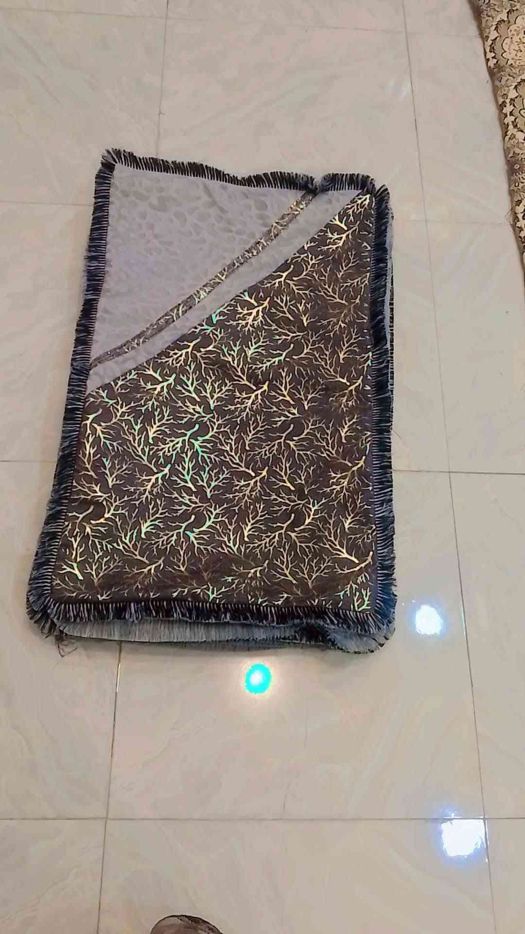 خياطه الرحمه *********** التواصل على الرقم

نص مكتوب في الصور:
- خياطه الرحمه