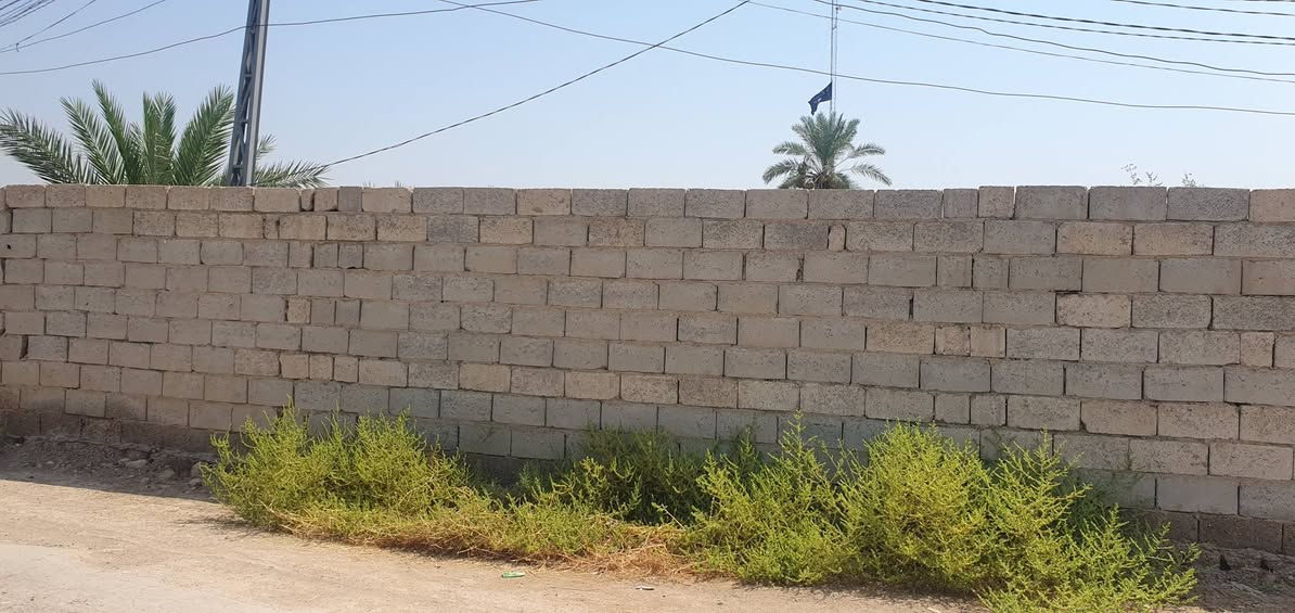 سلام عليكم قطعة ارض ٥٠٠متر واجها ٢٠ ونزال ٢٥ صاده على جبله كاع  بيت زيدان بصف سيد قاسم العوادي خدامات كامل مولد حي كهرباء ماء اساله تباع كامل او نص رقم موبايل***********
