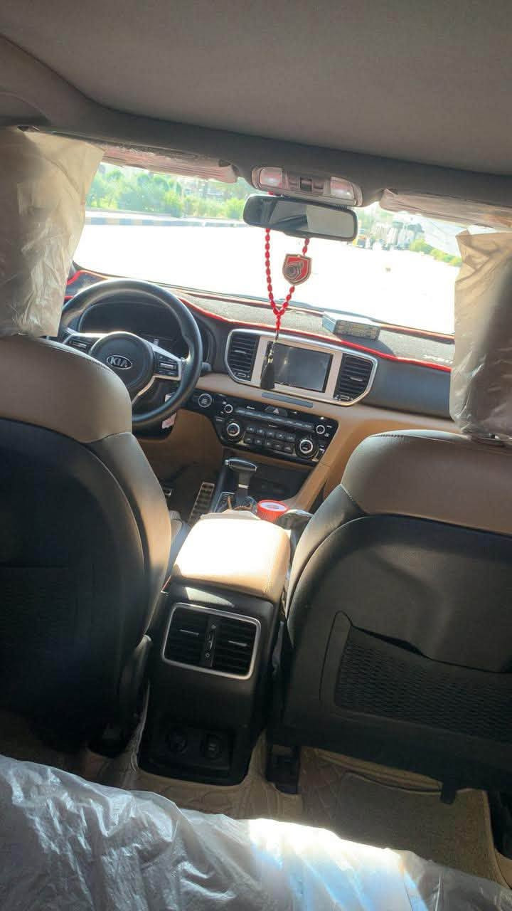 سبورتج خليجي جي تي لاين 2020 فول الفول بانورما +كشنات جلد كهرباء + الصندوك كهربائي + بصمة+ شاشة و جميع مواصفات الجي تي معروفة السيارة كفالة عامة بأستثناء بارد + تكحيل حجم شبر بقبق الجنطة 
مكاني بغداد 
رقم الهاتف : ***********
