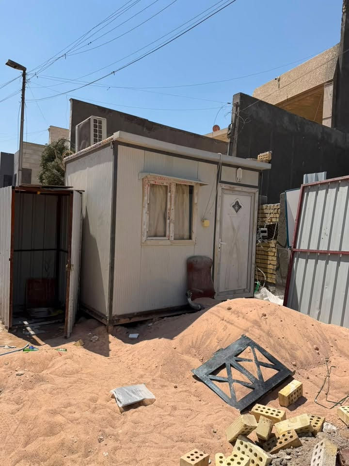 السلام عليكم
عندي كرفان مستخدم مدة قليلة 

للبيع القياسات 

300x200x235

التواصل الرقم ***********
بغداد شارع فلسطين
