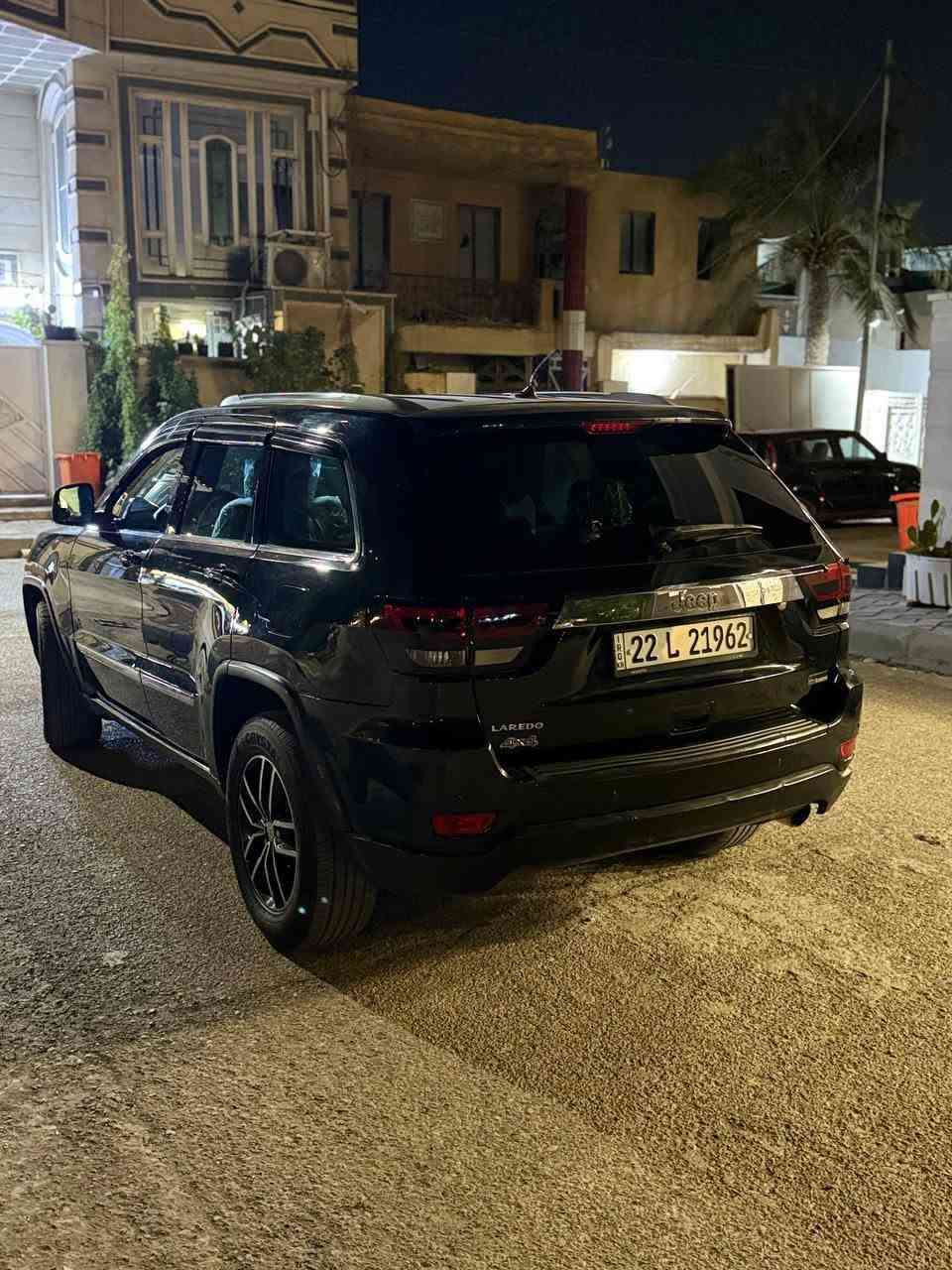 جيب لاريدو 2012 وارد امريكي V6 كفاله عامة ماعده دخه بل جاملغ لخلفي ومكحله بل كات وبل جاملغ امامي  موصفات فور ويل دبل اكسل مري كلاب تبريد تدفئه تدفئه بل مرايات شاشه جبيره ويل مال 2019 لسبير مالته مانازلل ابدد سياره كير ميكنه خير من الله وياه لايت زنون مانع نزلاق سعره 175 وبيه مجال 
العنوان كوت واسط الرقم ***********
