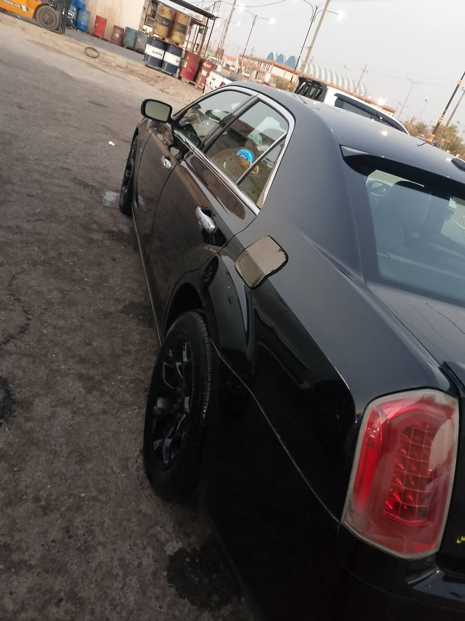 اوباما 12 5700هيمي سياره مالت بيت مكينة وكير جدد فول واحد ع واحد فتحه كشناة كهربائية كلهه بلاد بيهه تبديل بنيد وباب السايق مطبك سعر السياره 152 وبيهه مجال حك الجيه مكان السياره بصره قضاء المدير رقم السياره بصره 
هاتف ***********

