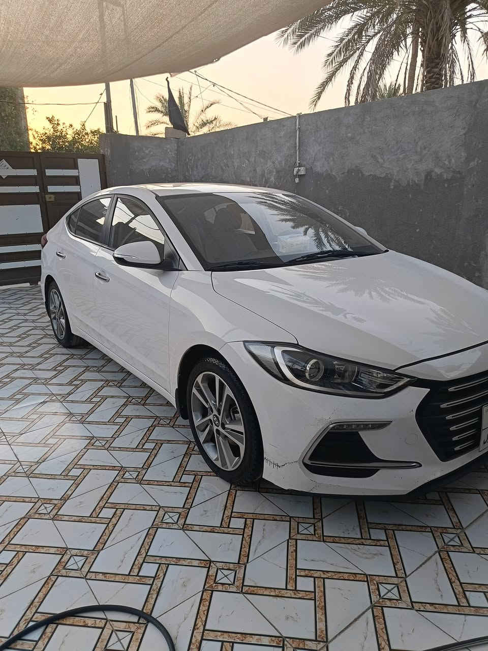 سلام عليكم
للبيع للبيع 
عندي النترا خليجيه سوبر 
موديل 18 
رقم اربيل 
مكفوله كفاله عامه 
فول مواصفات ماعدا البصمه
تخم تاير ويل 17 كروم 5 ويل كب 
محرك 2000 على وضع الشركه 
كير ومحرك وحداديه في حاله ممتازه
العداد حاليآ 83 ألف وقابل للزياده 
مكان السياره بابل المركز 
للستفسار رقم الهاتف 
***********
